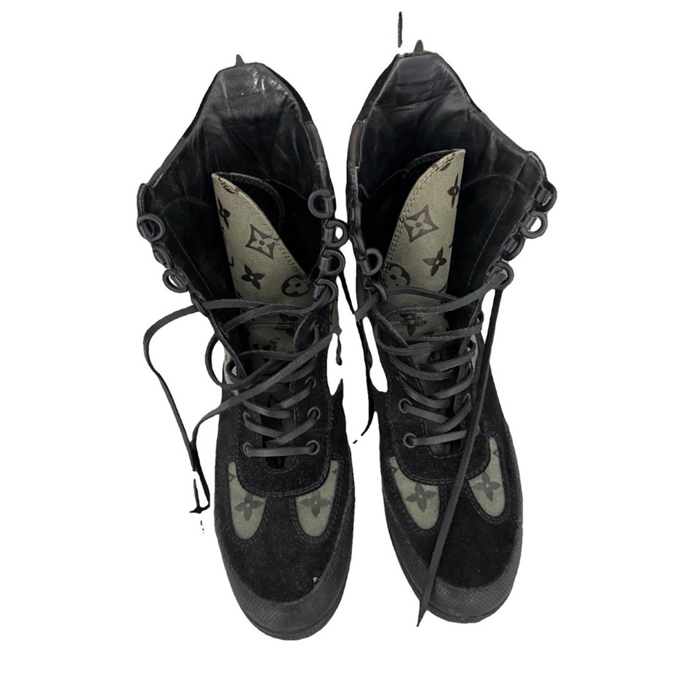 Louis Vuitton Laureate Boots